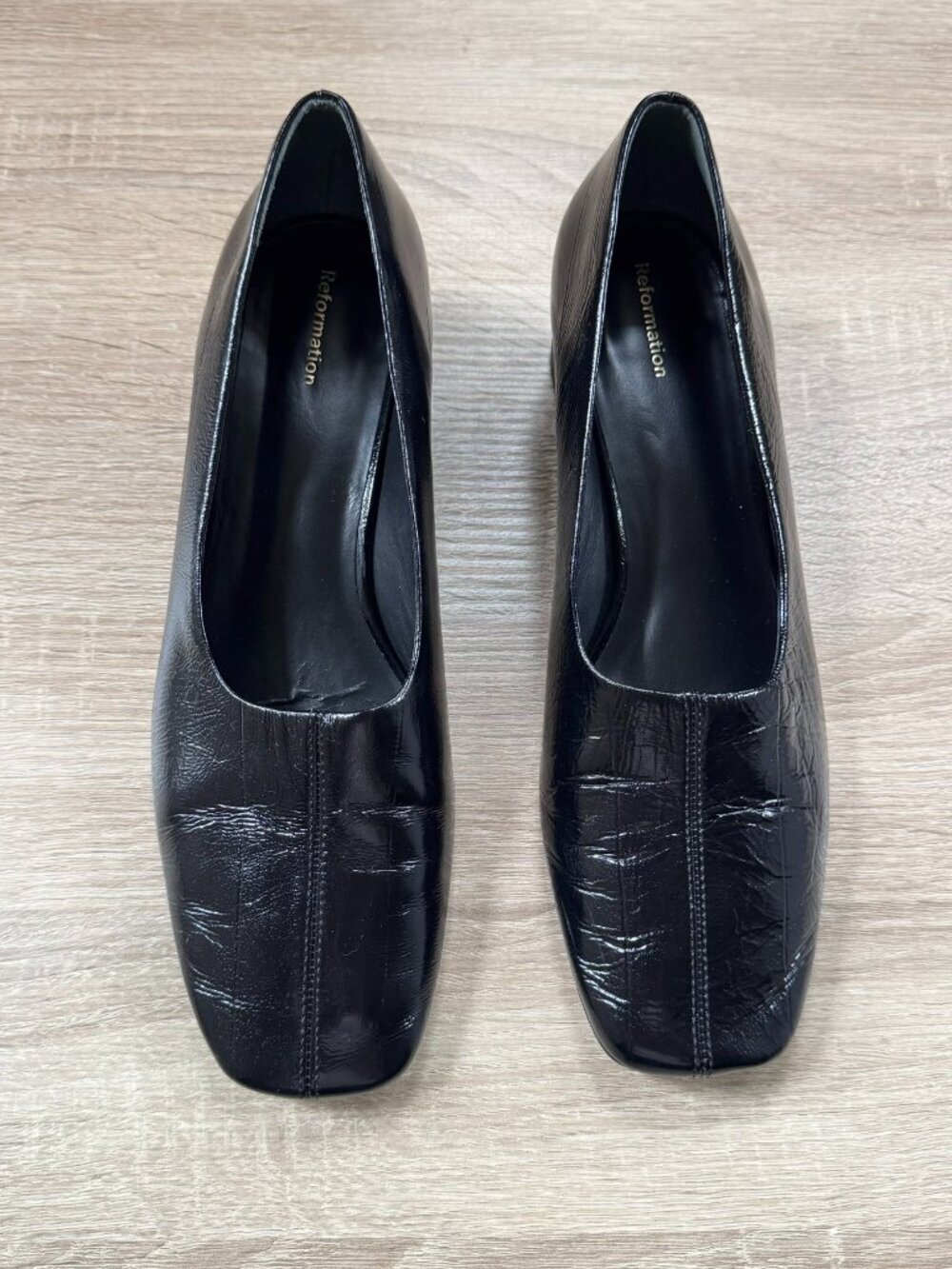 Reformation Inez Pumps Black Eel 10